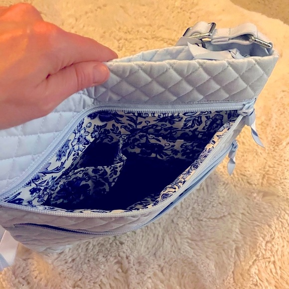 NWT - Vera Bradley Triple Dip Hipster Crossbody Bag - Color: Morning Glory - Picture 5 of 9